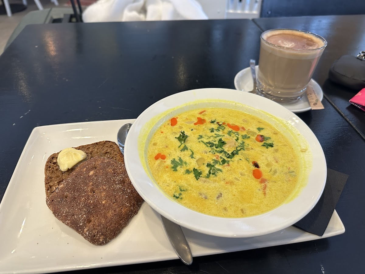 Hanki Baari Ruka Photos 2